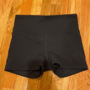 Athleta Studio 2.5” Short